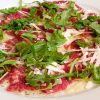 Carpaccio de boeuf, sauce pistou maison
